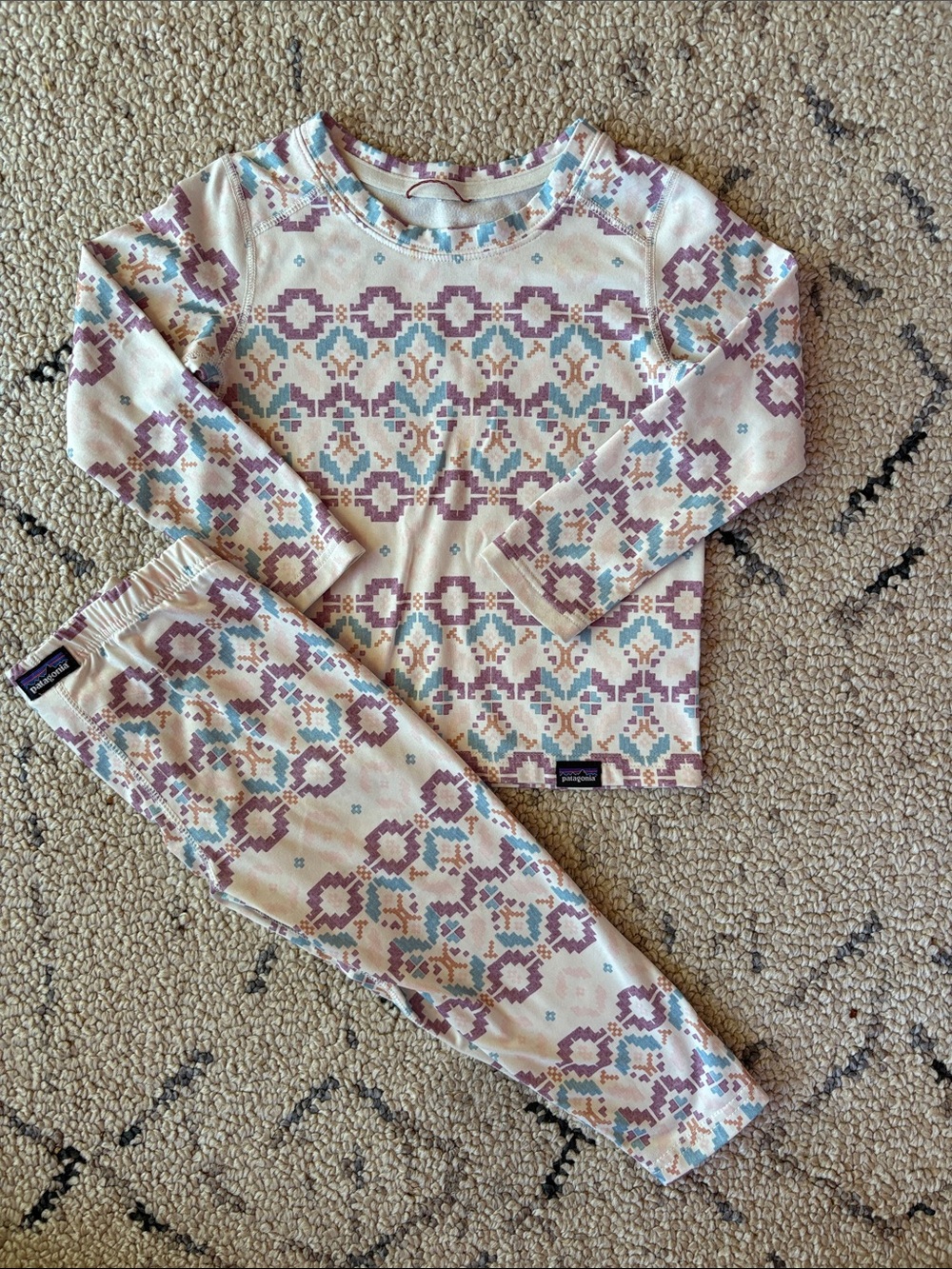 Patagonia kids base layer (2T) EUC